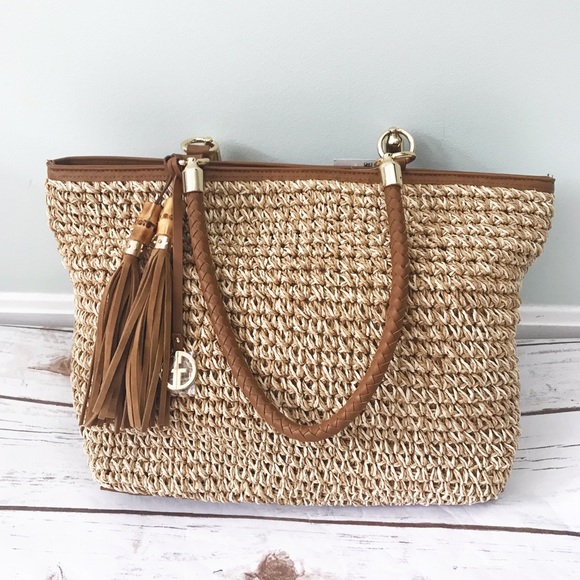 Gianni Bini Handbags - GIANNI BINI Natural Straw Large Tote Bag